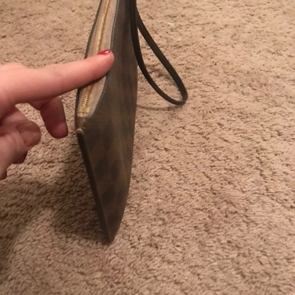 Louis Vuitton Pouch Wristlet Damier Ebene - Picture 5 of 8